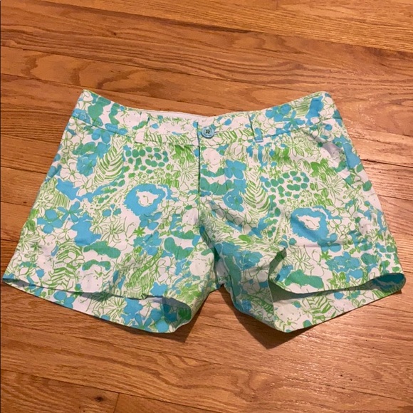 Lilly Pulitzer Pants - Lilly Pulitzer Callahan Shorts - Size 4
